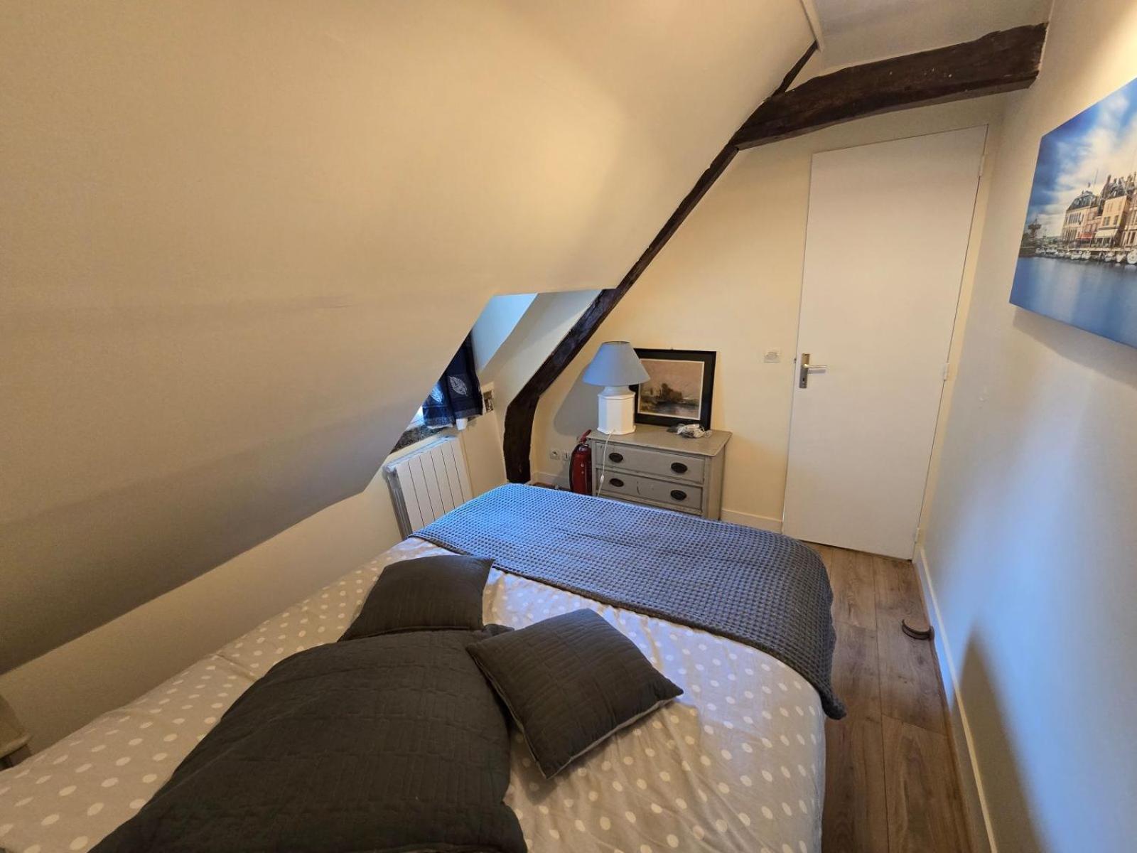 Le Studio Du Gouverneur Honfleur Esterno foto