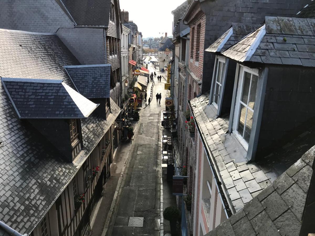 Le Studio Du Gouverneur Honfleur Esterno foto